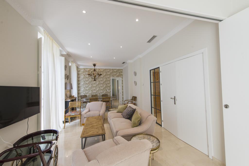 Apartamento Living By Cathedral Sevilla Exterior foto