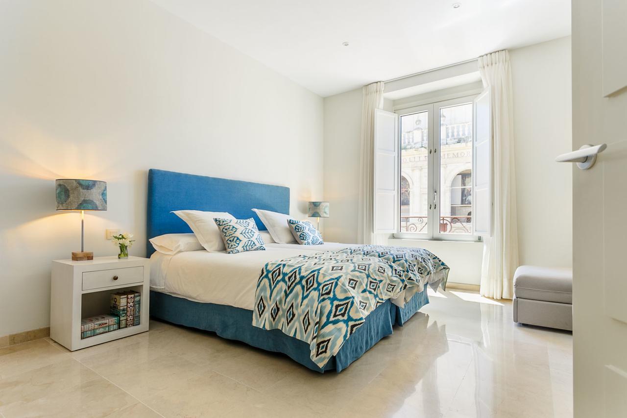 Apartamento Living By Cathedral Sevilla Exterior foto